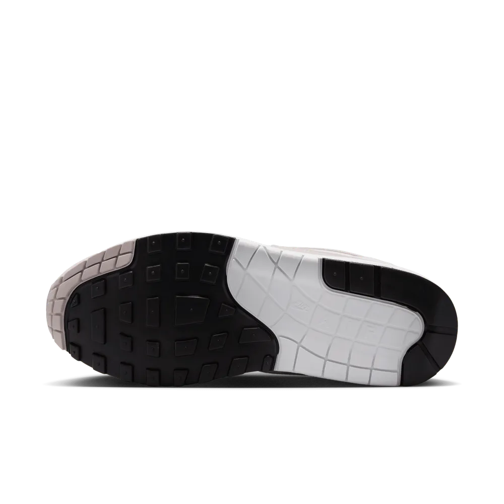 B6A6A1_Nike-Air-Max-1-WMNS_PLATINUM-VIOLET_DZ2628-106_img1