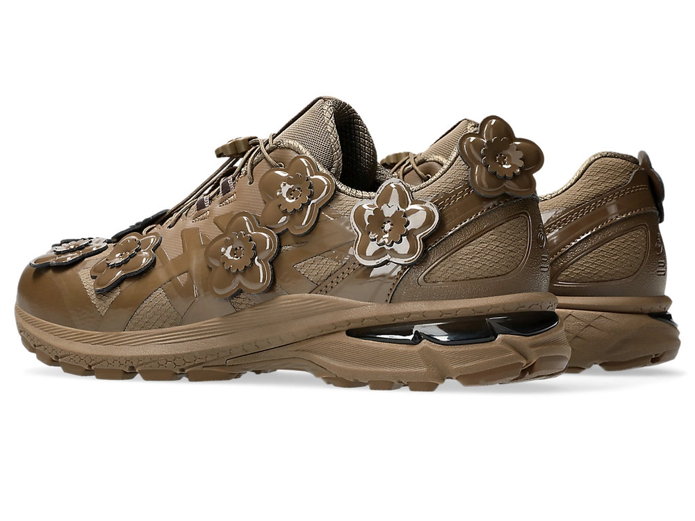 876245_Cecilie-Bahnsen-x-ASICS-Gel-Terrain_BROWN_1203A526-200_img1