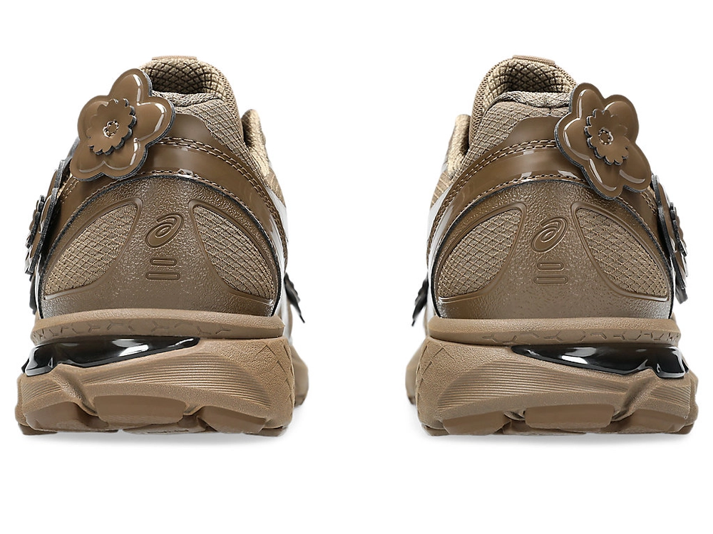 876245_Cecilie-Bahnsen-x-ASICS-Gel-Terrain_BROWN_1203A526-200_img3