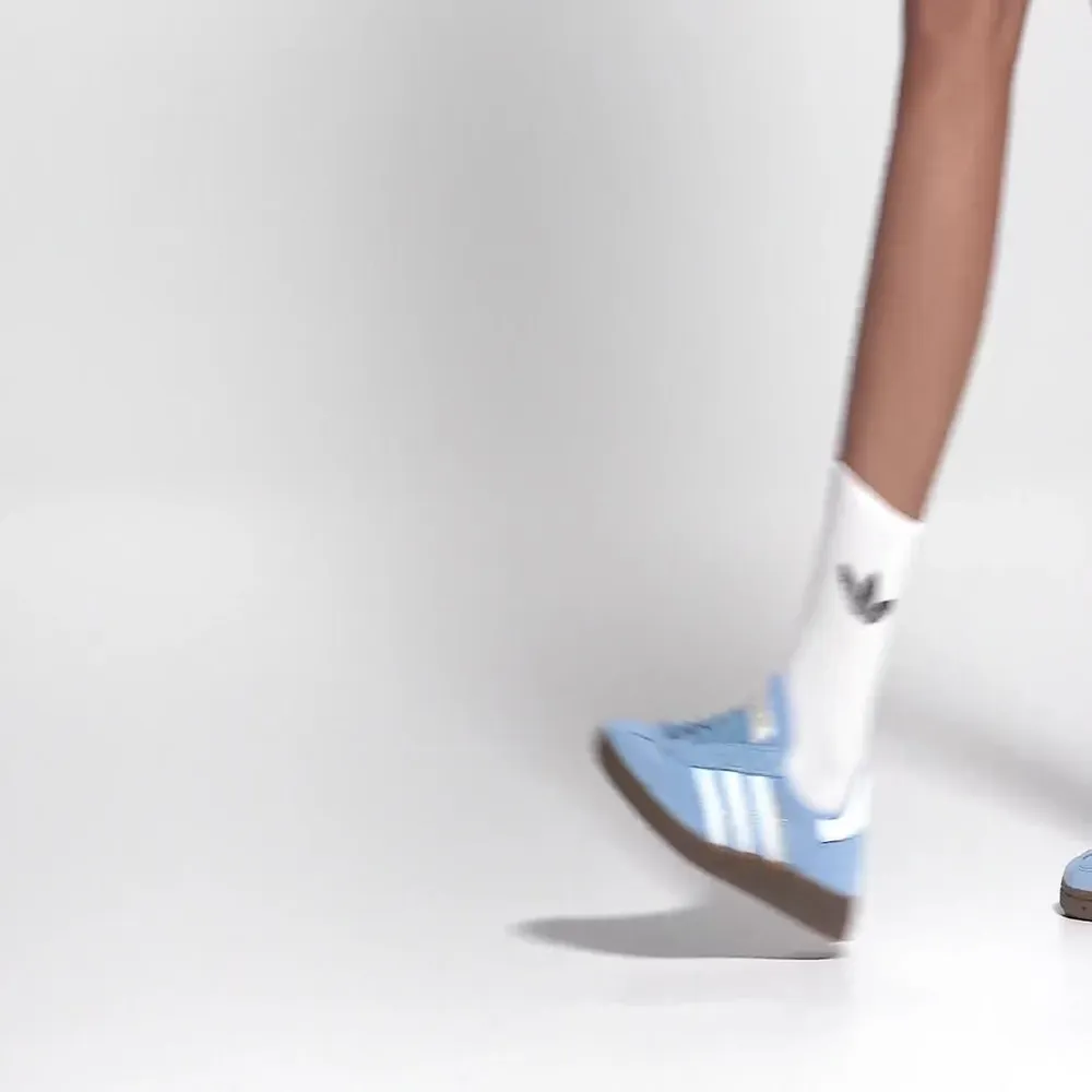 7899C0_adidas-Handball-Spezial_LIGHT-BLUE_BD7632_img1