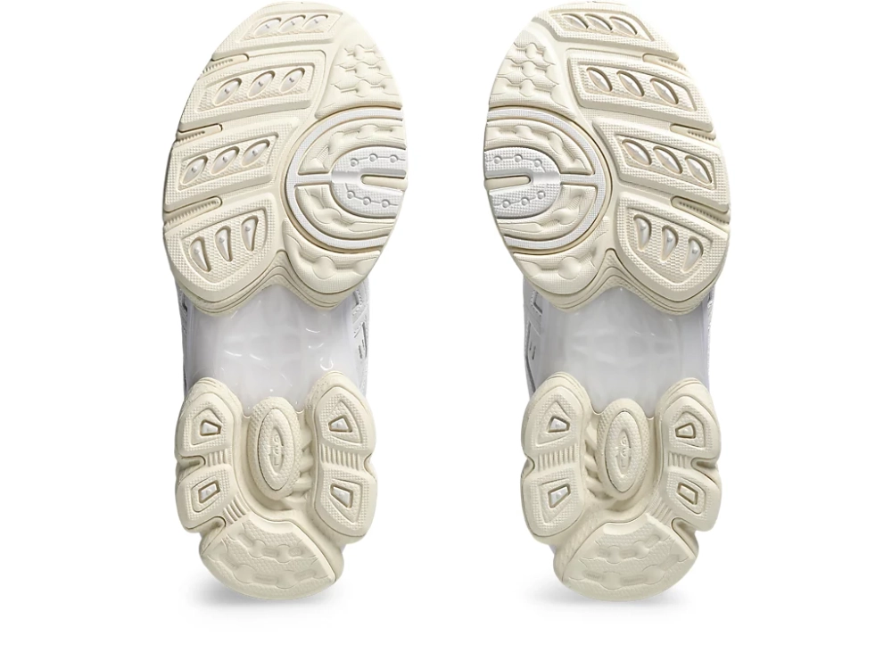 DDCBB7_ENNOY-x-Asics-Gel-Nimbus-9_WHITE-CREAM_1201B034-100_img5