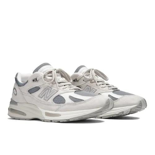 8A7F7A_New-Balance-991V2-Made-In-UK_NIMBUS-CLOUD_U991LG2_img0