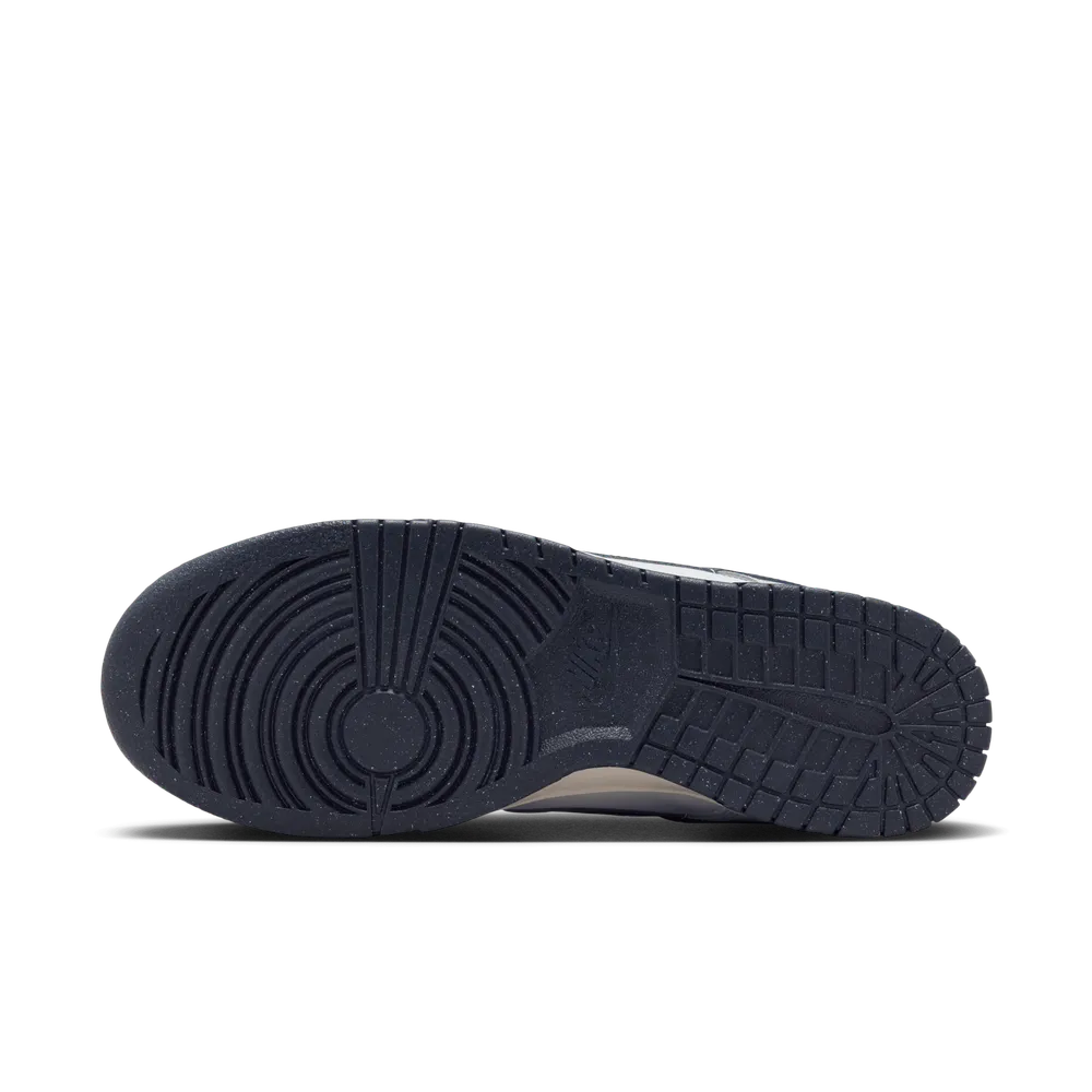 393F4D_Nike-Dunk-Low_PHOTON-DUST-OBSIDIAN_HF4299-001_img1