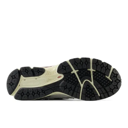 B2AEAD_New-Balance-2002R-Mule-Protection-Pack_RAIN-CLOUD_M2002NA_img3