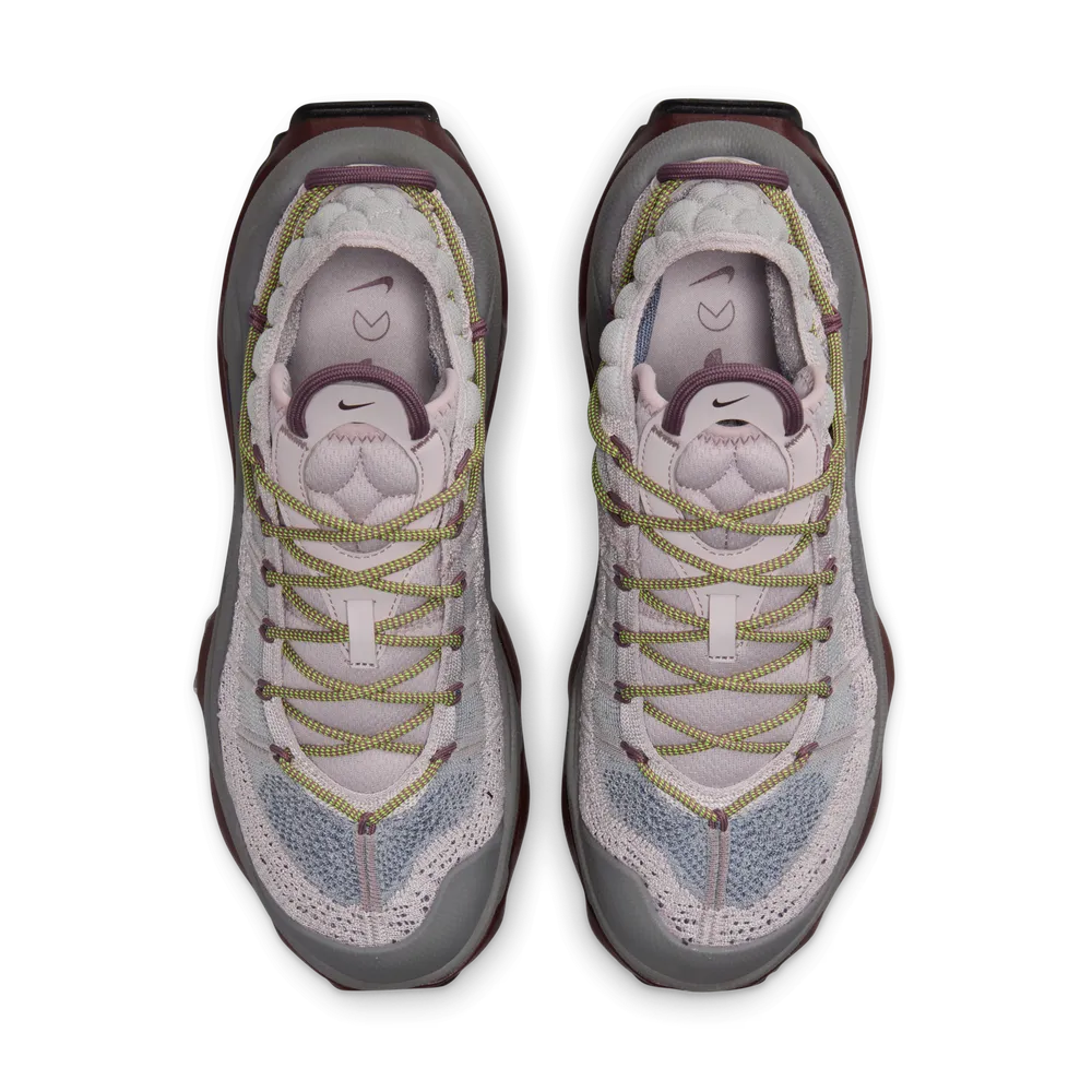 633946_Nike-Air-Max-Flyknit-Venture_PLATINUM-VIOLET_FD2110-002_img3
