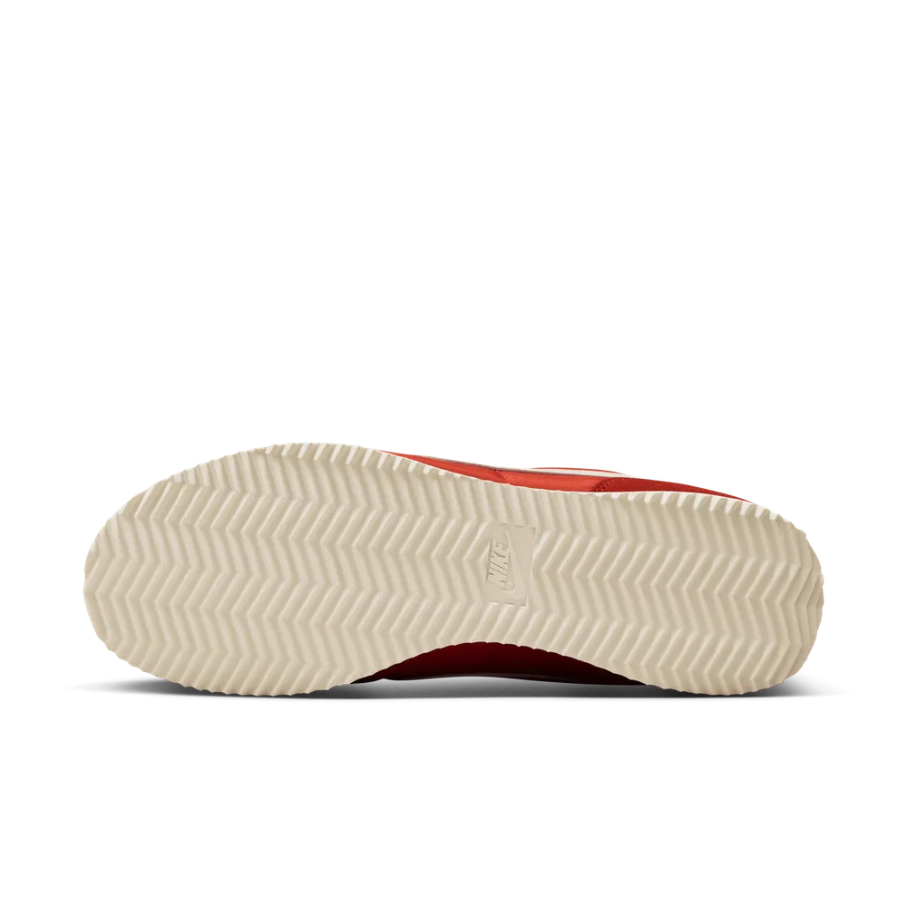 9B3A33_Nike-Cortez-Textile_PICANTE-RED_DZ2795-601_img1