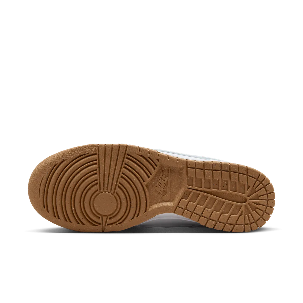 D1D5D9_Nike-Dunk-Low-Next-Nature-WMNS_FOOTBALL-GREY_FN6345-100_img2