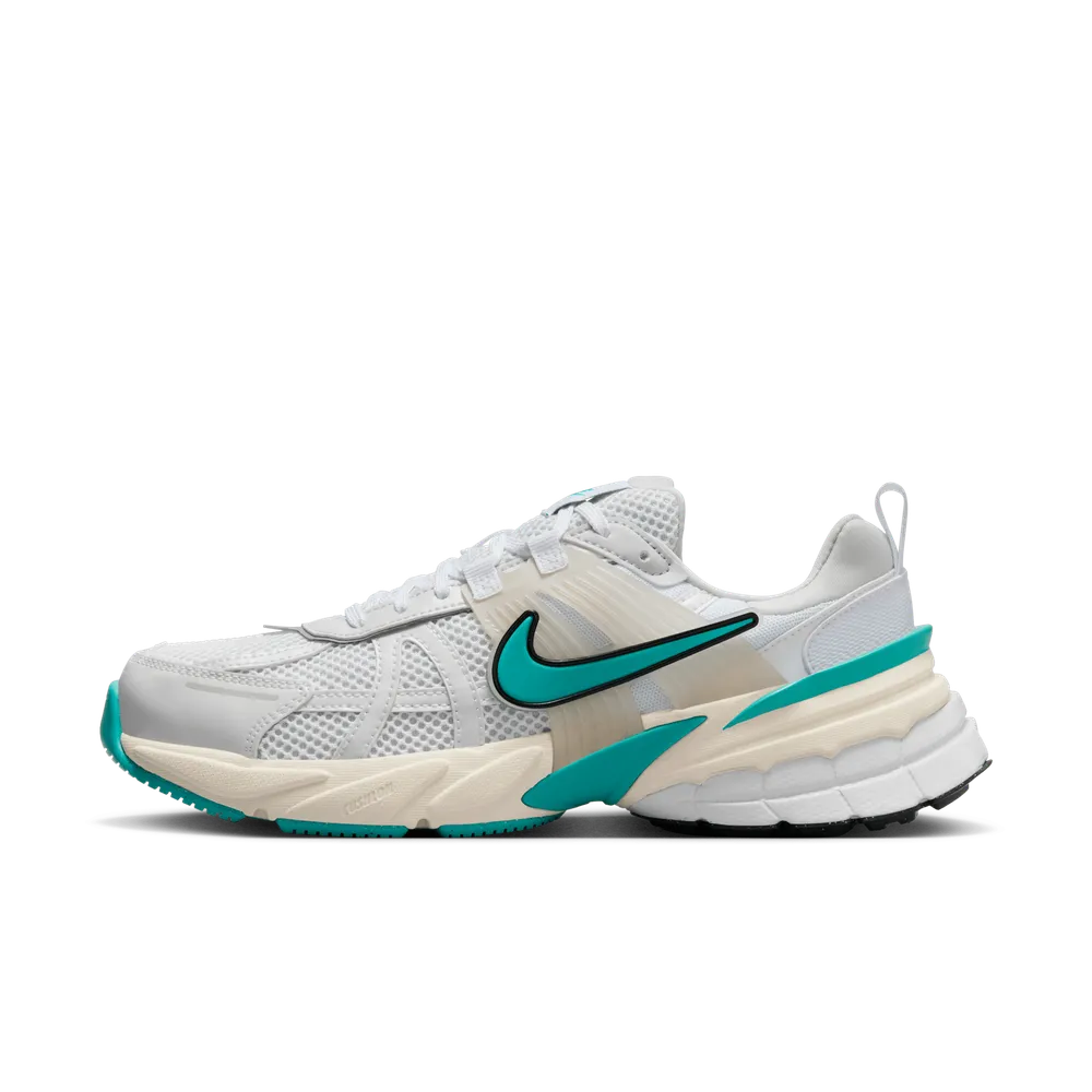 009594_Nike-V2K-Run_WHITE-DUSTY-CACTUS_FD0736-105_img0