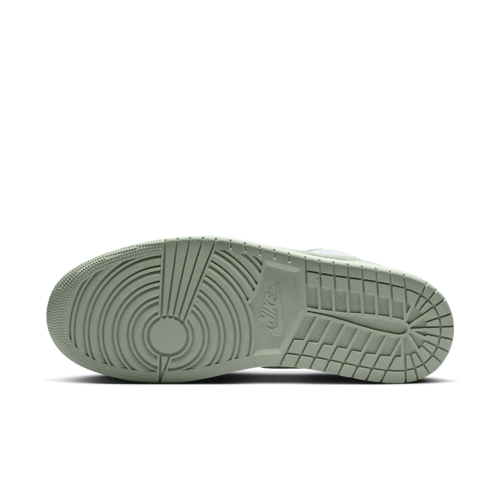 A2B698_Air-Jordan-1-Low_SEAFOAM_FN5214-131_img2