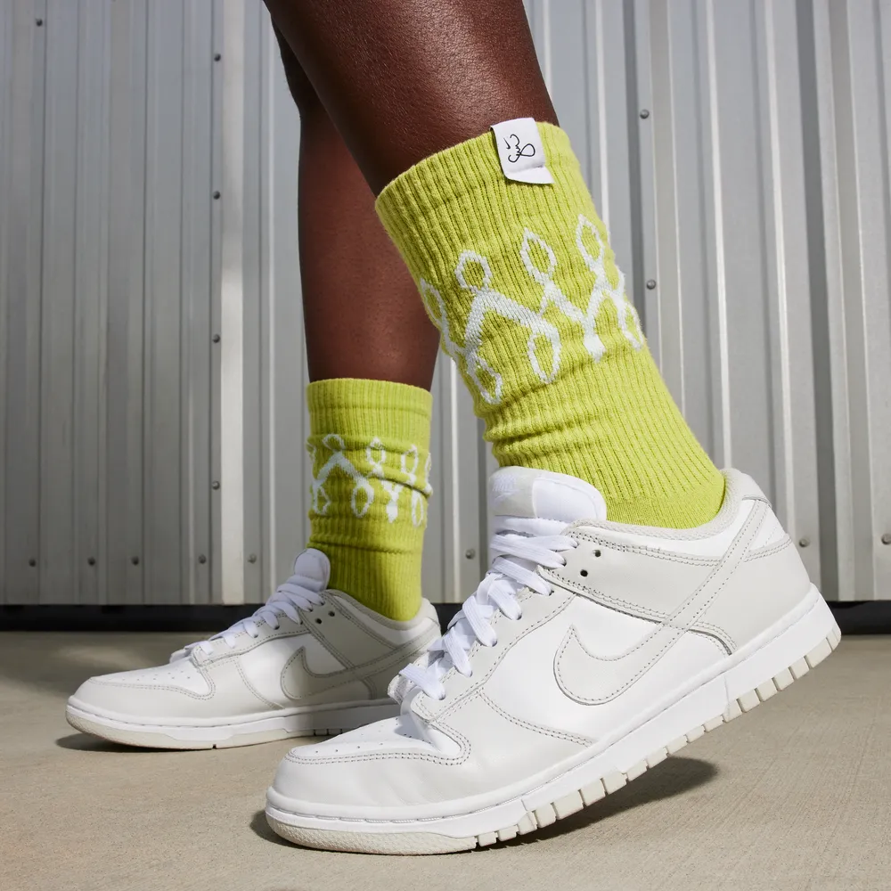 CACAC7_Nike-Dunk-Low-WMNS_PHOTON-DUST_DD1503-103_img1