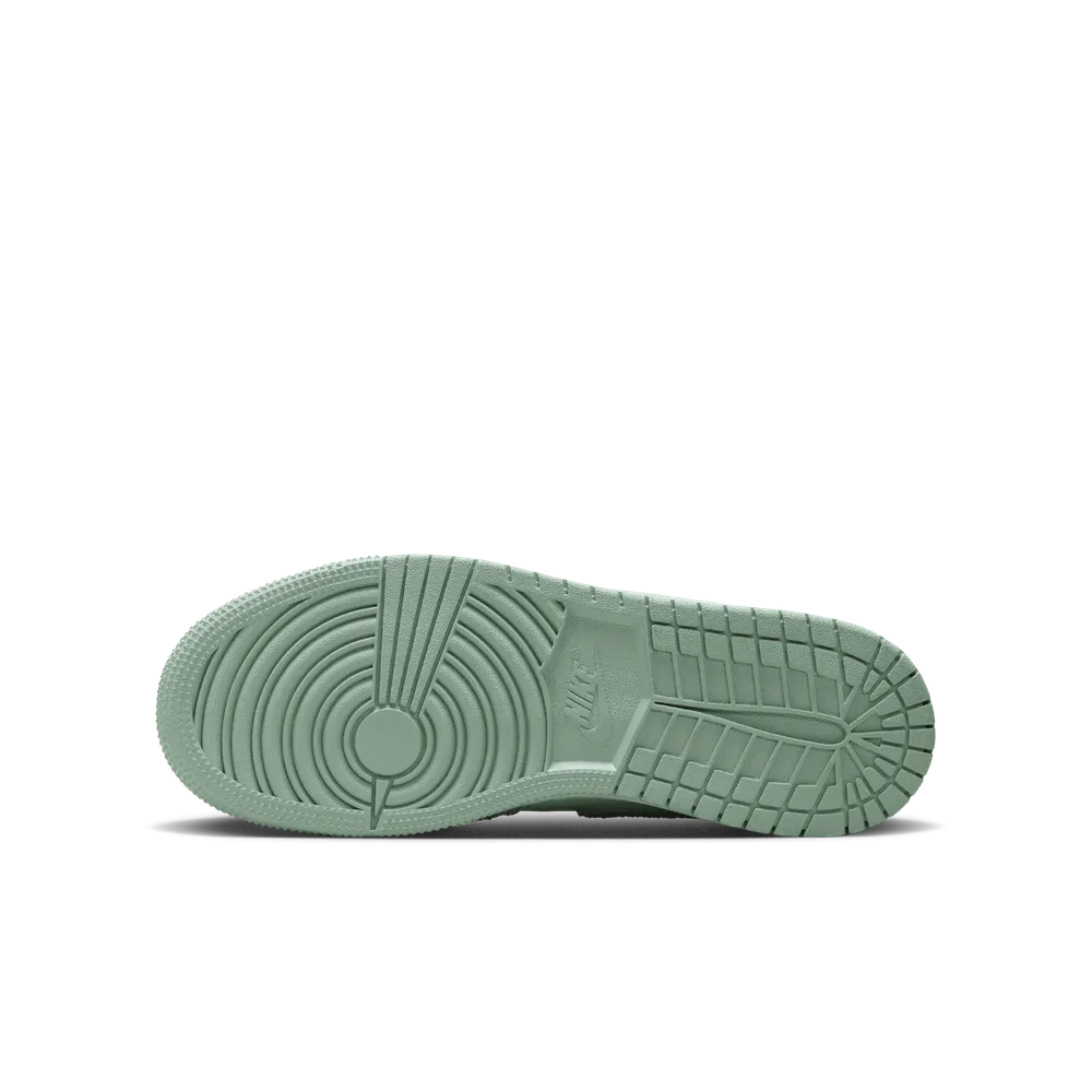 C7D5C8_Air-Jordan-1-Low-SE-GS_SEAFOAM_FN9137-131_img1