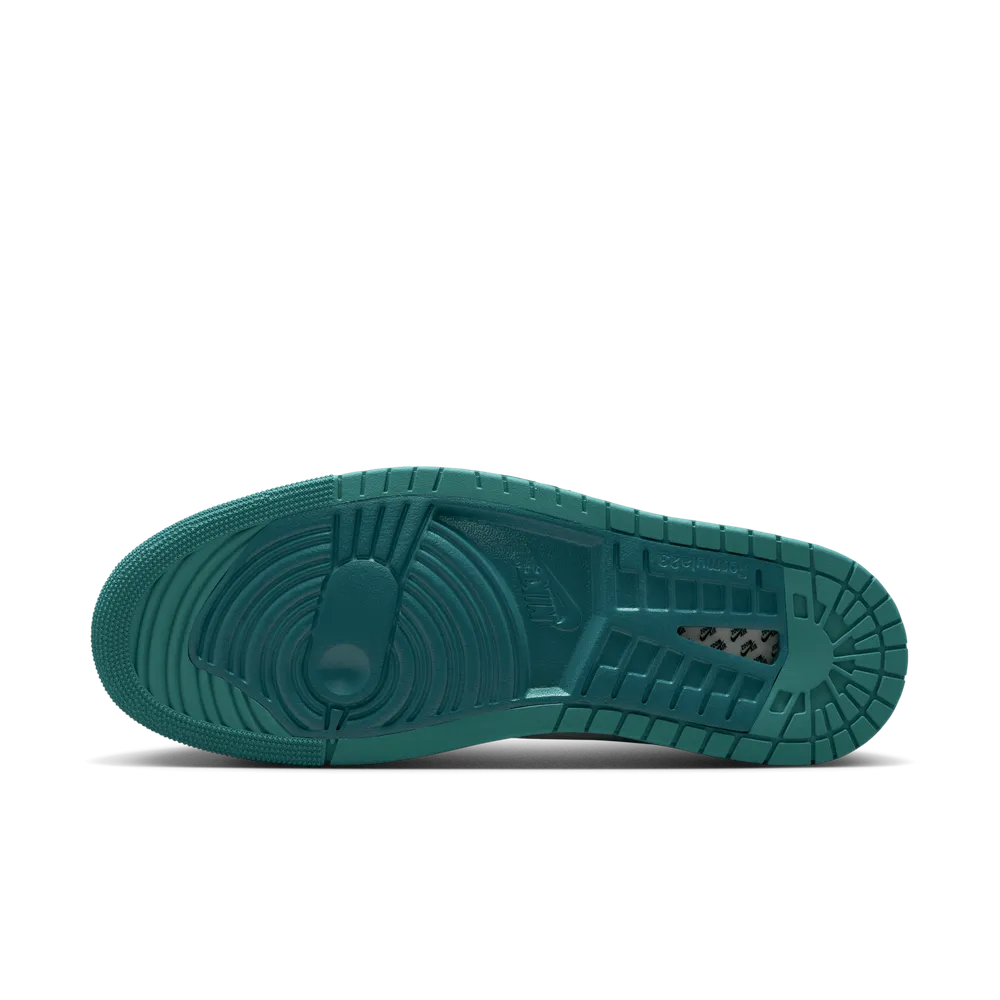 5F8F89_Air-Jordan-1-High-CMFT-2_BICOASTAL_DV1307-130_img2