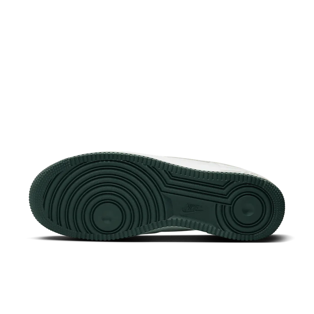 2A453E_Nike-Air-Force-1-Low_WHITE-VINTAGE-GREEN_HF1939-100_img1