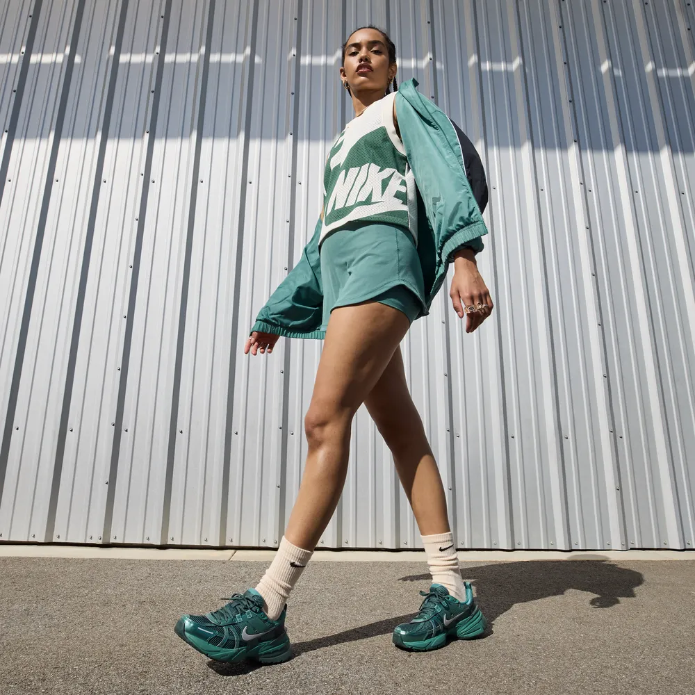 508E88_Nike-V2k-Run_BICOASTAL_HF5050-361_img1