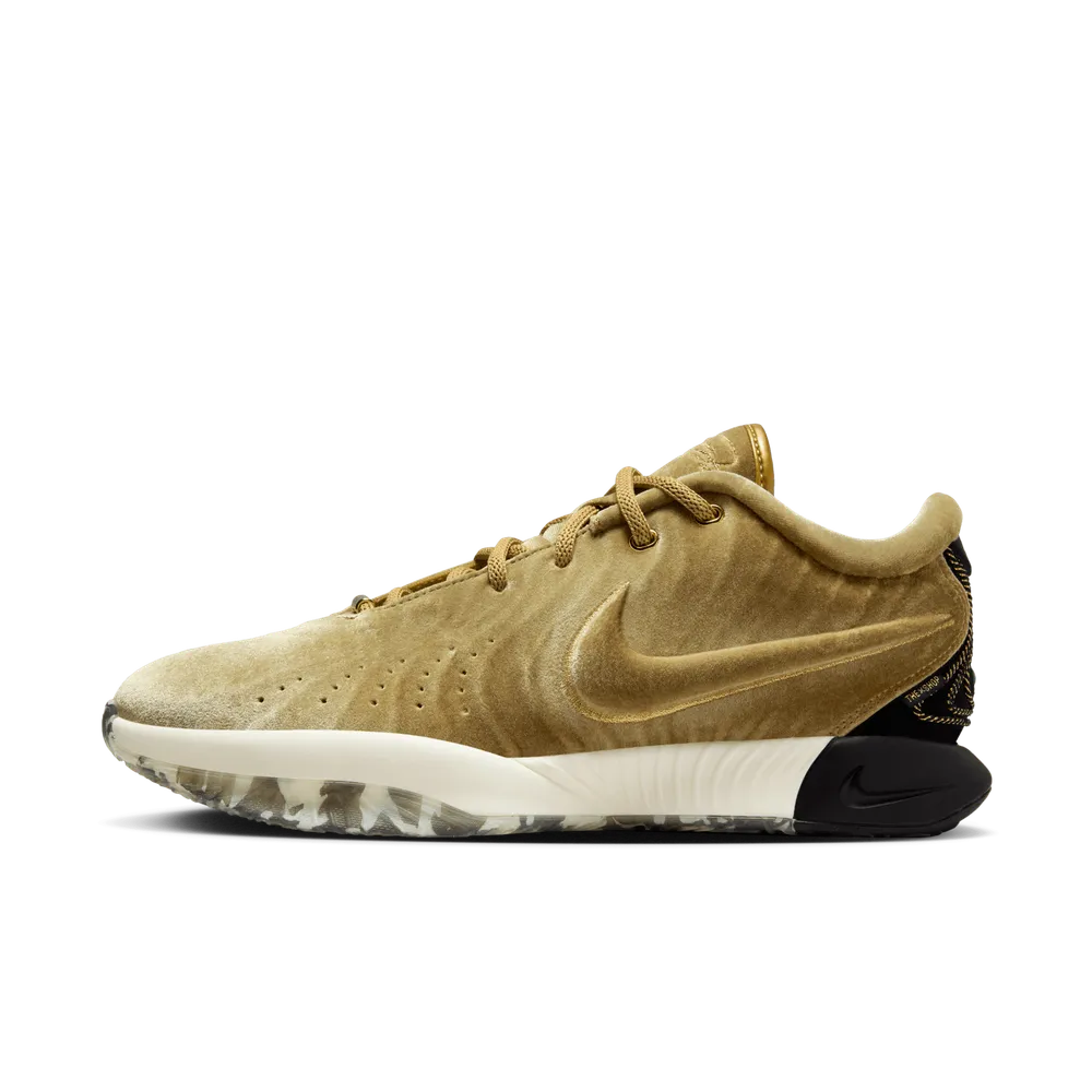 B9A370_The-Shop-x-Nike-Lebron-21_NOBILITY_FZ7883-700_img0