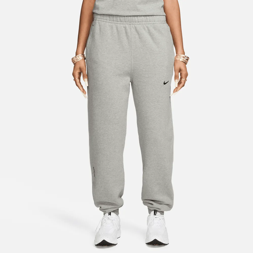 C0BEBF_NOCTA-x-NikeLab-Fleece-Pants_GREY-HEATHER_FN7661-063_img1
