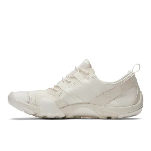 CECBC4_ISSEY-MIYAKE-x-New-Balance-MT10OV1_SEA-SALT-WHITE_MT10OIM_img1