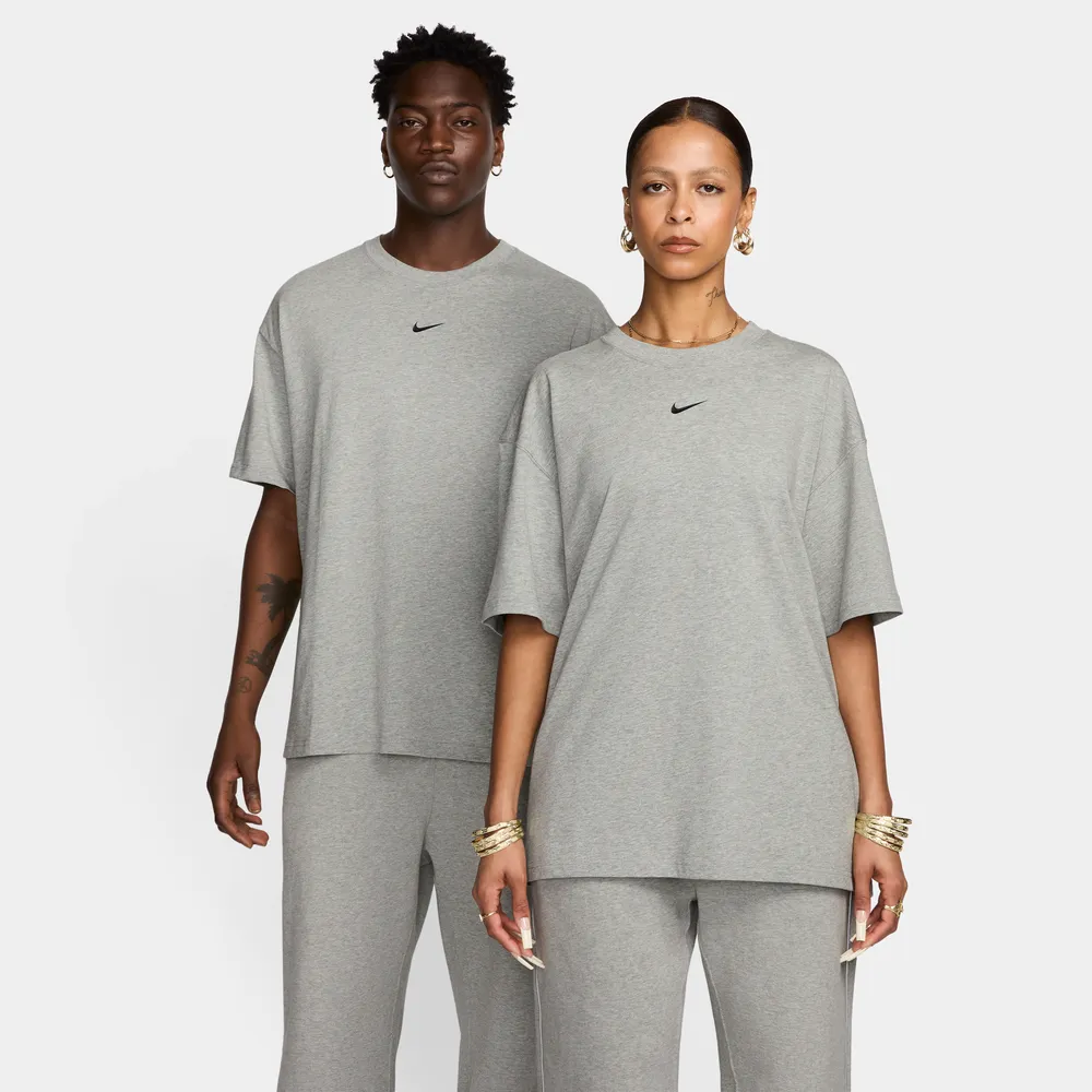 C9C6BE_NOCTA-x-Nike-NRG-Tee-Shirt_GREY_FN7663-063_img0