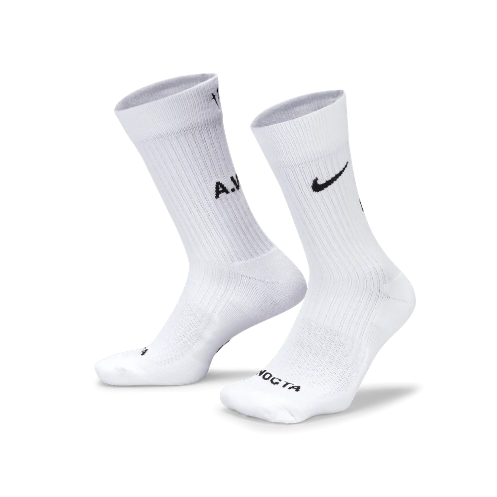 28262A_NOCTA-x-Nike-Crew-Socks_WHITE-BLACK_DD9240-100_img0
