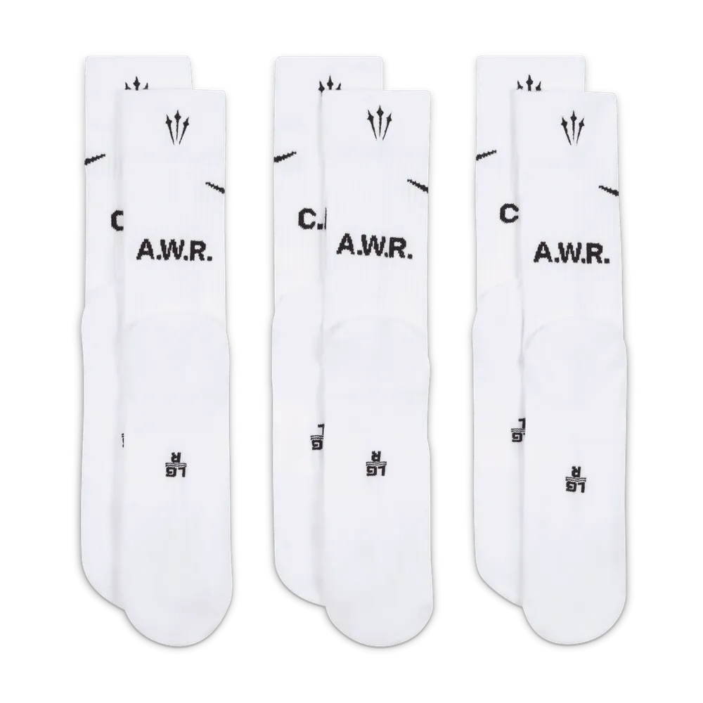 28262A_NOCTA-x-Nike-Crew-Socks_WHITE-BLACK_DD9240-100_img2