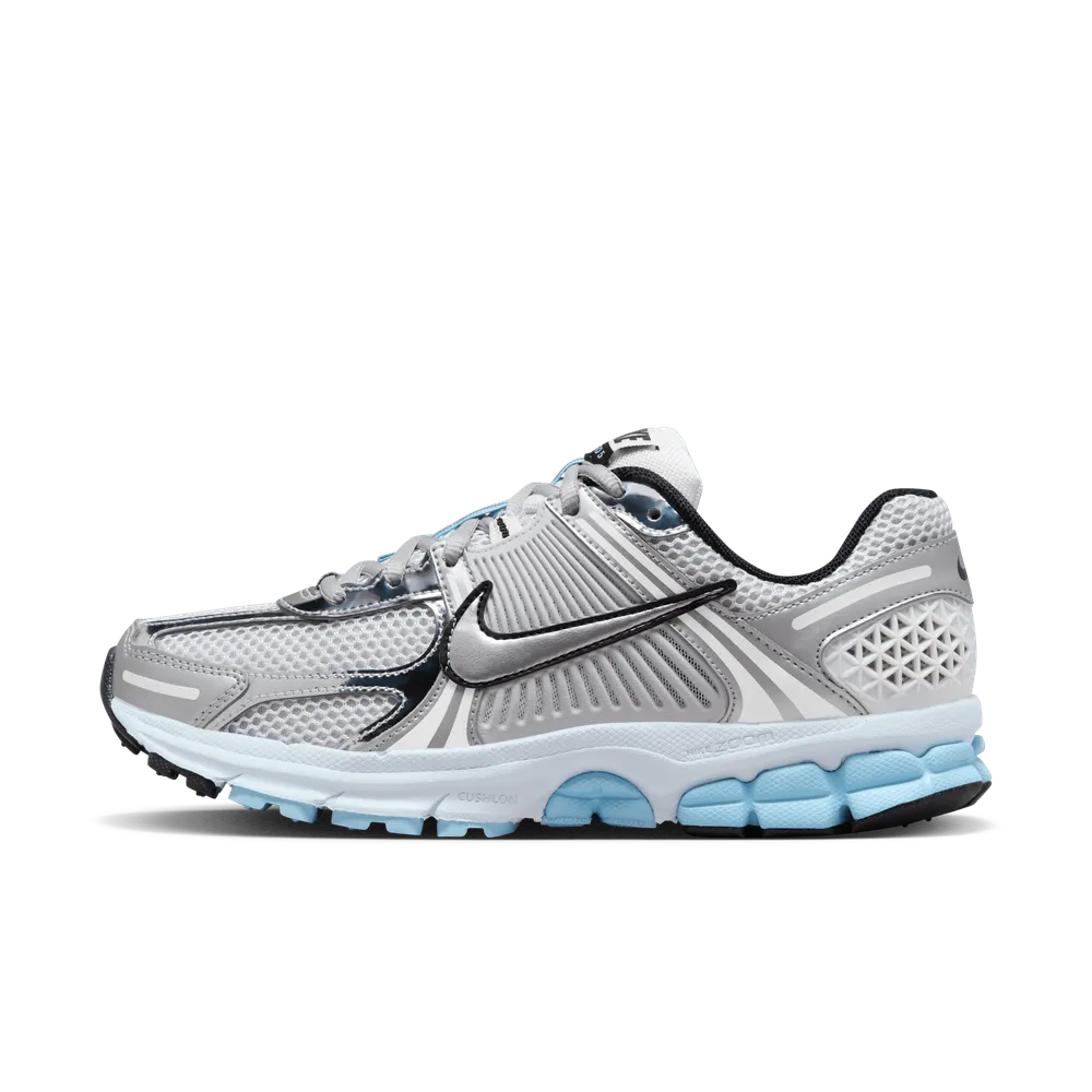 76A6C5_Nike-Zoom-Vomero-5-WMNS_BLUE-TINT_HF1877-100_img0