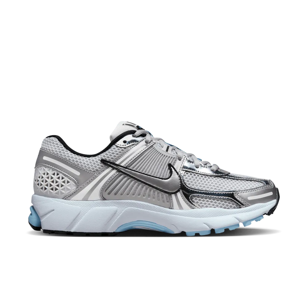 76A6C5_Nike-Zoom-Vomero-5-WMNS_BLUE-TINT_HF1877-100_img2