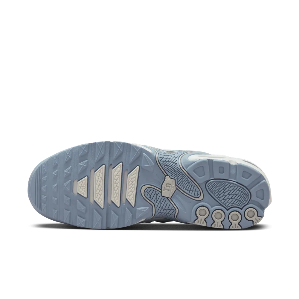 B1BBD1_Nike-Air-Max-Plus-Drift-WMNS_ASHEN-SLATE_FV4081-101_img1