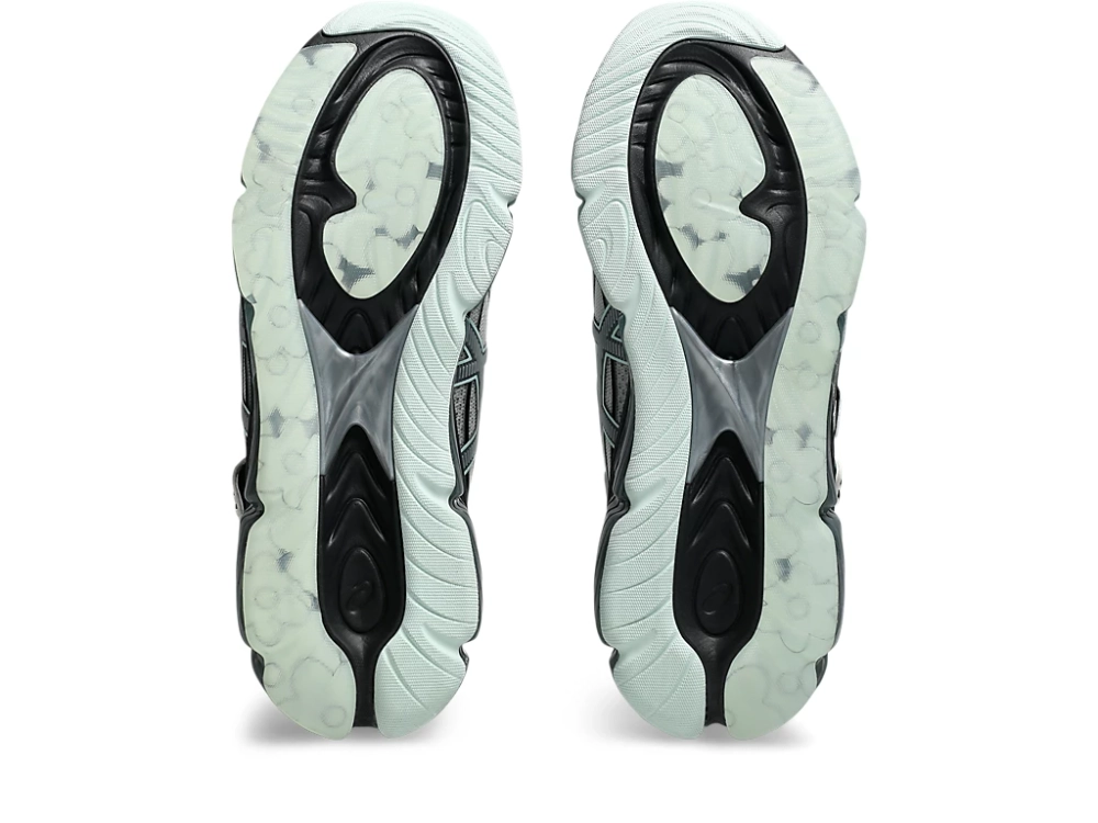 9DC1C7_Cecilie-Bahnsen-x-Asics-GEL-Quantum-360-VIII_SILVER-CLEARLY-BLUE_1203A638-020_img5