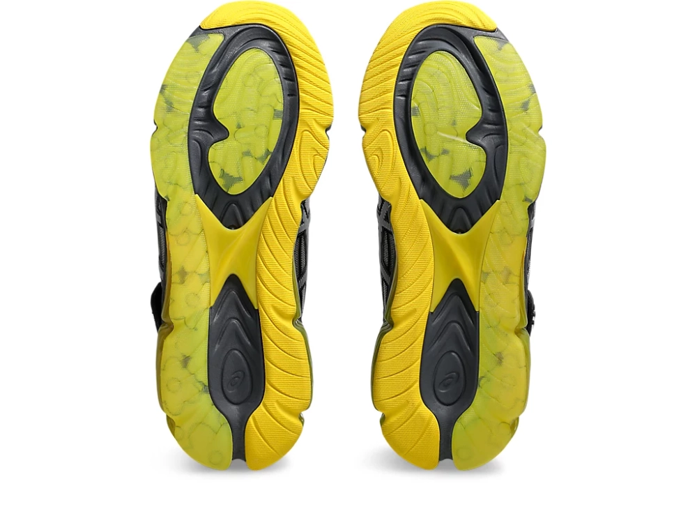 EAD139_Cecilie-Bahnsen-x-Asics-GEL-Quantum-360-VIII_SILVER-YELLOW-BLACK_1203A638-021_img5