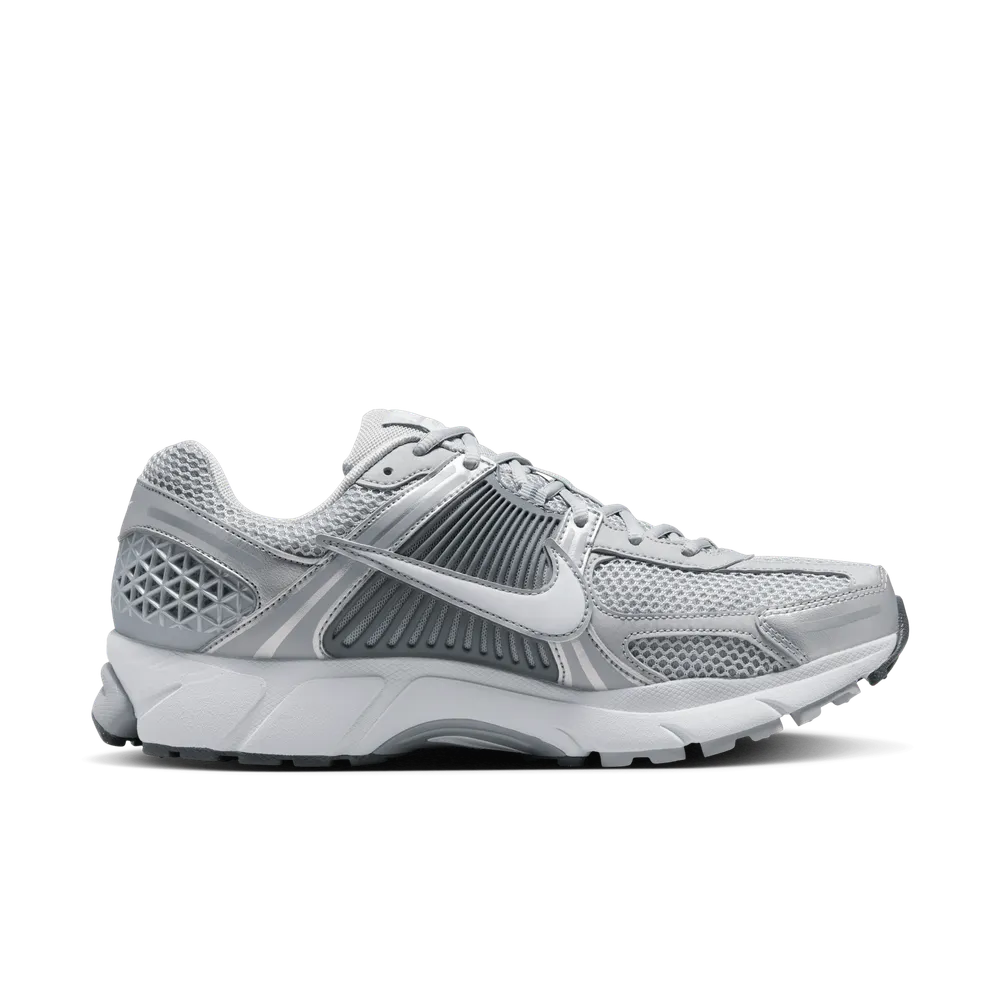 B6B8B7_Nike-Zoom-Vomero-5_COOL-GREY_FJ4151-003_img2