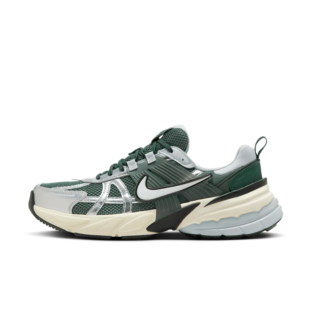 4F6159_Nike-V2K-Run_VINTAGE-GREEN_HJ4497-300_img1