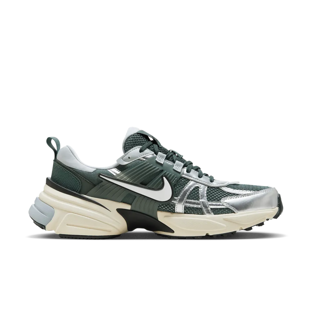 4F6159_Nike-V2K-Run_VINTAGE-GREEN_HJ4497-300_img3