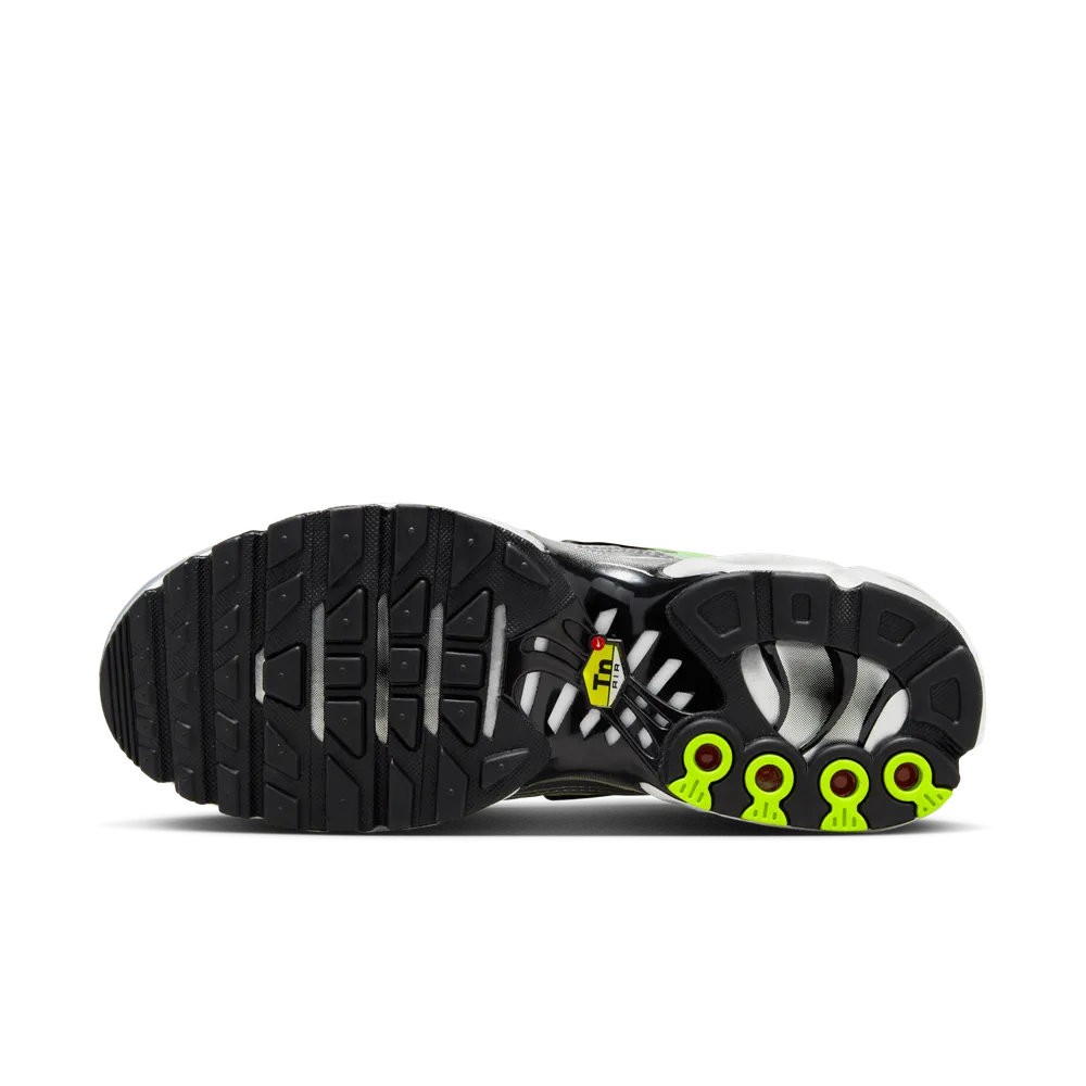 ABCFD6_Nike-Air-Max-Plus-WMNS_VOLT-SILVER_HJ9574-100_img2