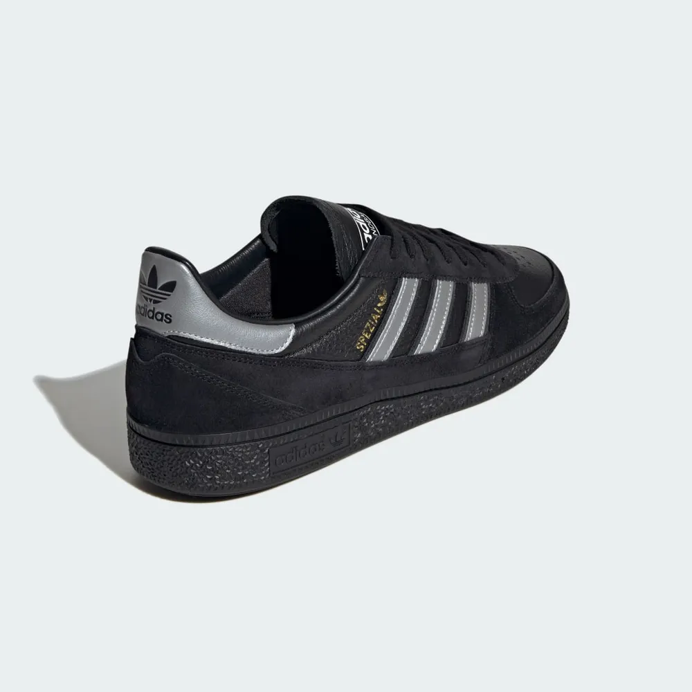 1B1A20_Adidas-Handball-Spezial_BLACK-CARBON_IH0135_img4
