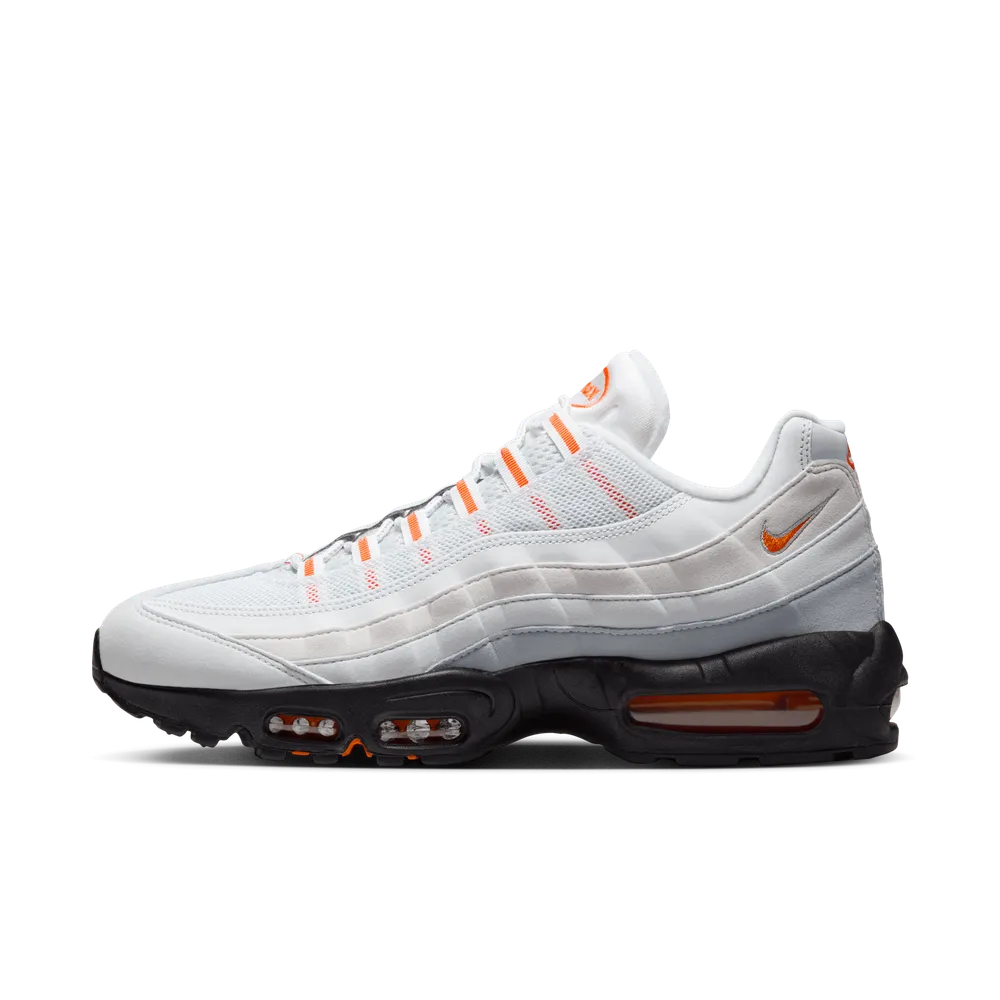 EA7F46_Nike-Air-Max-95_WOLF-GREY-SAFETY-ORANGE_HM0622-002_img0