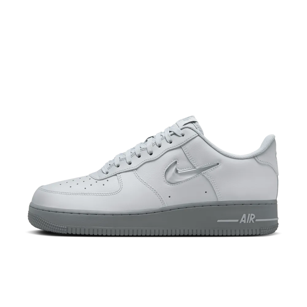 666A6B_Nike-Air-Force-1-Low-Jewel-Swoosh_WOLF-GREY_HM0621-001_img0