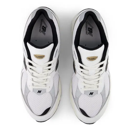 A18B62_New-Balance-2002R_WHITE-BLACK-GOLD_M2002RPN_img2