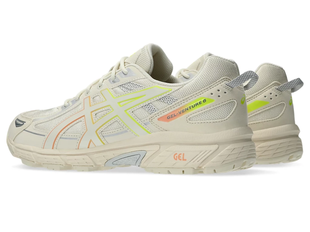 E89B7A_ASICS-Gel-Venture-6_PARIS_1203A438-100_img1