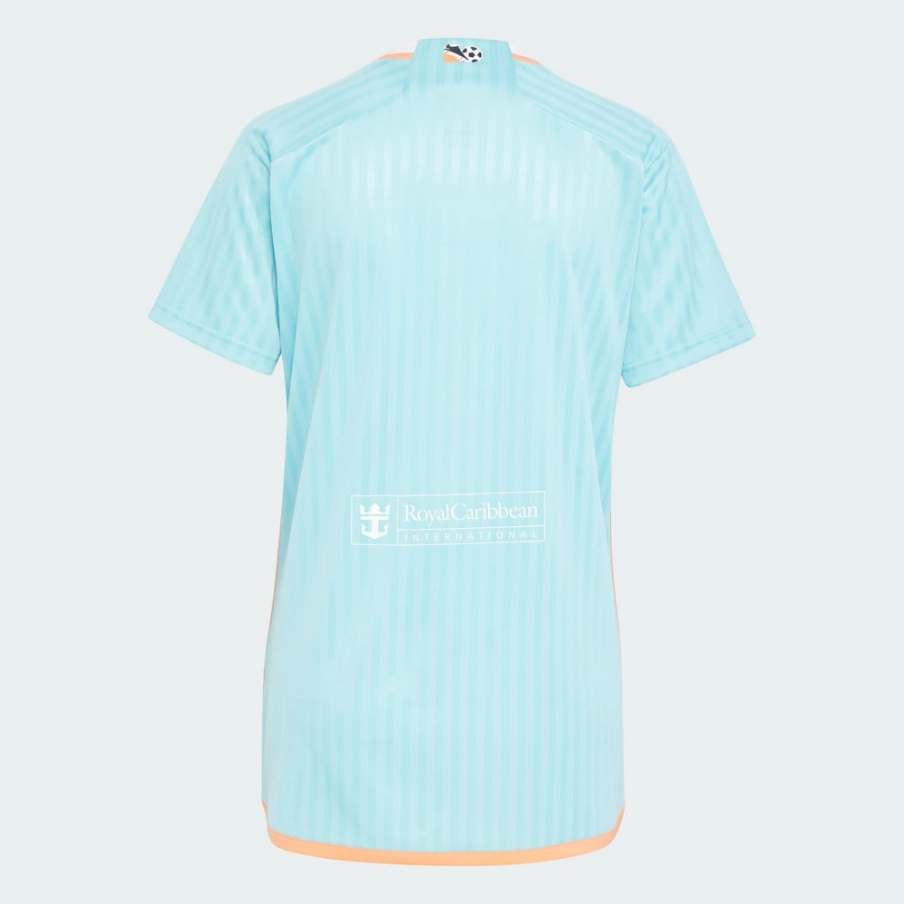 8ED7DF_adidas-Soccer-Jersey-WMNS_INTER-MIAMI-CF_JJ1450_img3