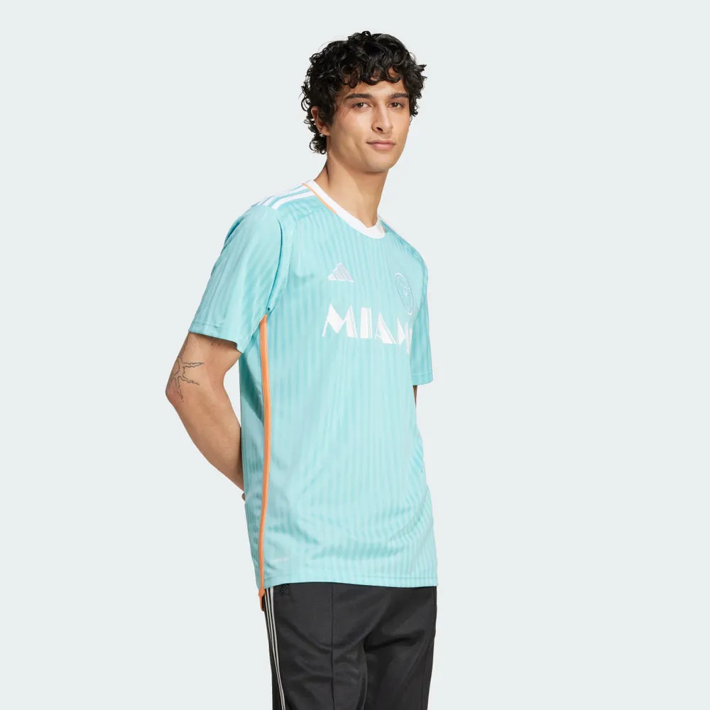 8ED7DF_adidas-Soccer-Jersey_INTER-MIAMI-CF_JJ1449_img2