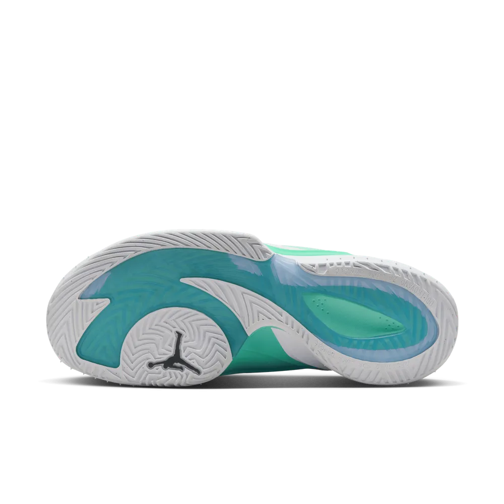 73D2AF_Nike-Luka-3_PHOTO-FINISH_HQ5054-107_img1