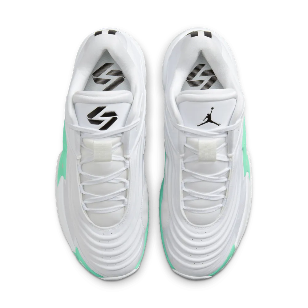 73D2AF_Nike-Luka-3_PHOTO-FINISH_HQ5054-107_img3