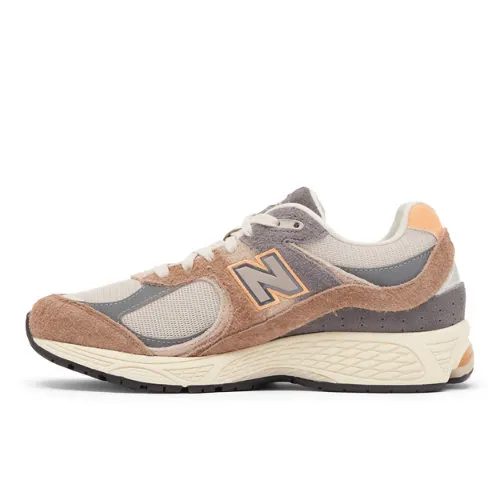 996C57_New-Balance-2002R_MUSHROOM-HAZY-PEACH_M2002REJ_img1