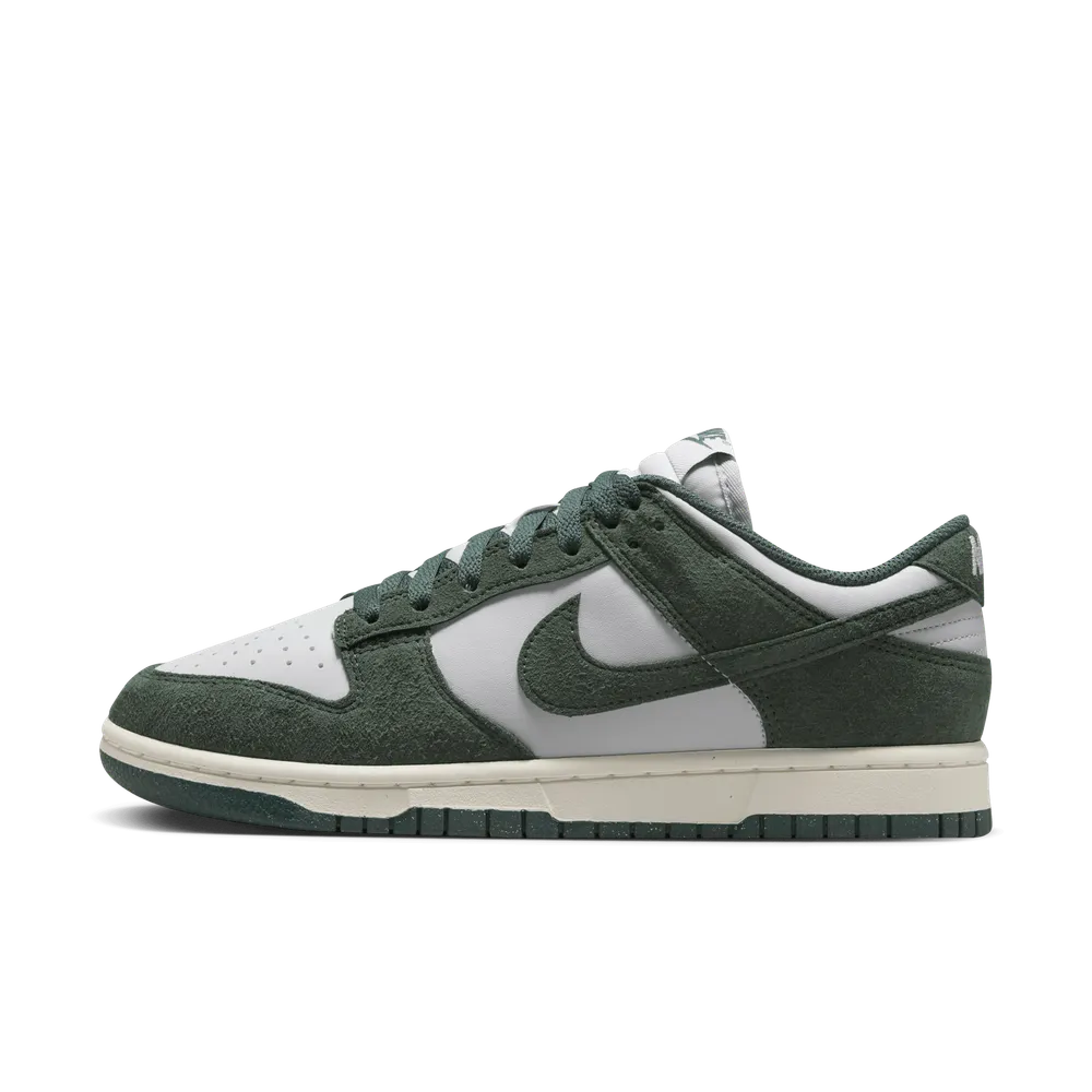 475047_Nike-Dunk-Low_GREEN-SUEDE_HJ7673-002_img1
