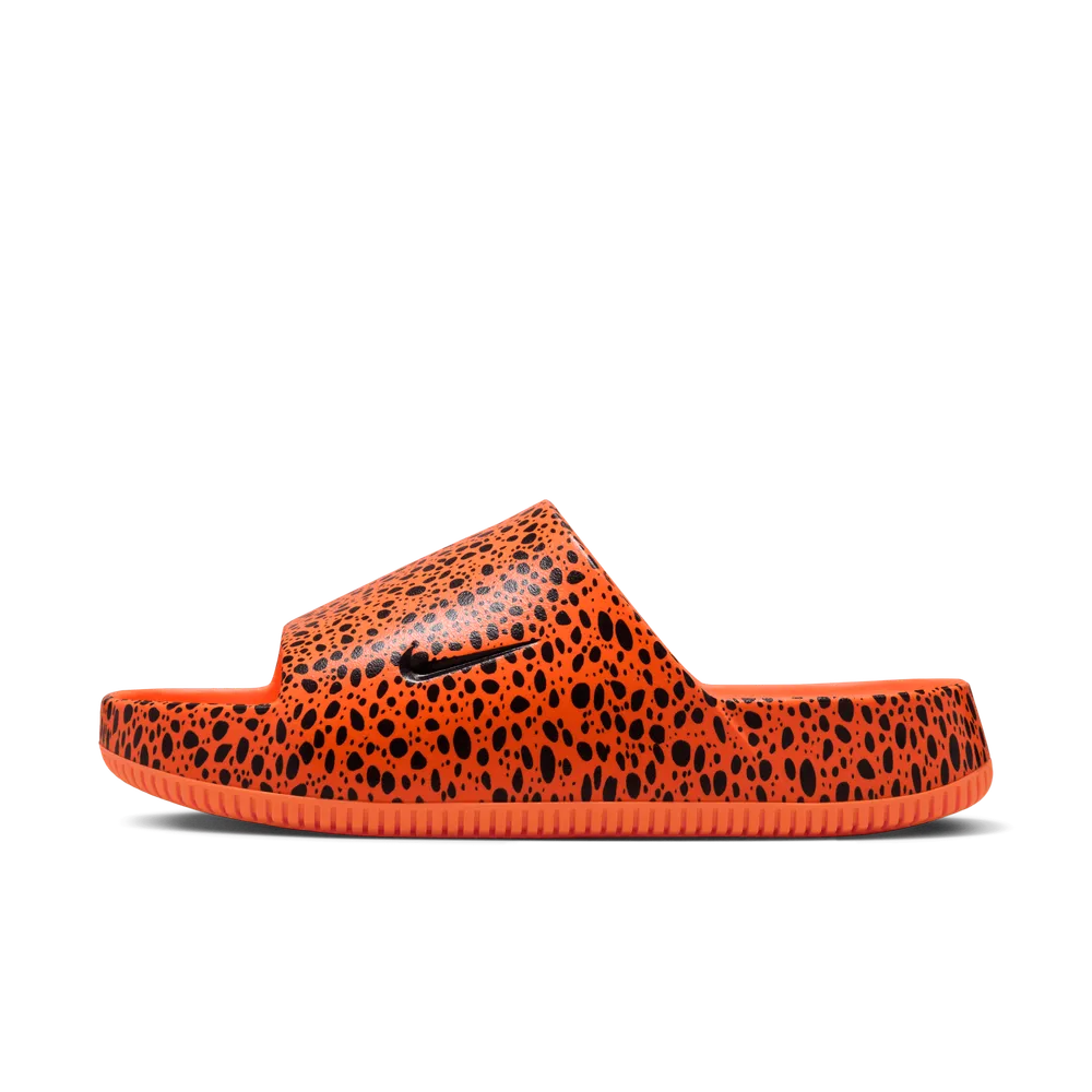 FF6F42_Nike-Calm-Slide_SAFARI-TOTAL-ORANGE_HF1067-800_img1