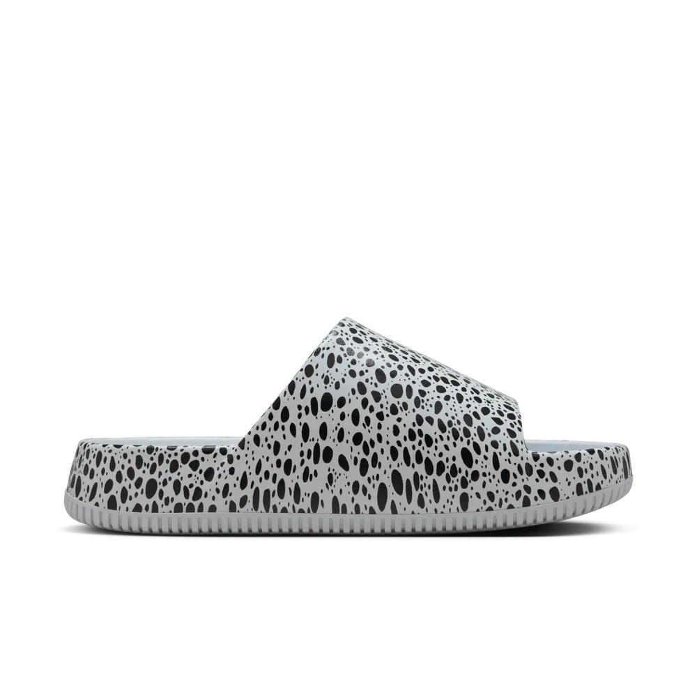 D3D9DB_Nike-Calm-Slide_SAFARI-FOOTBALL-GREY_HF1067-001_img3