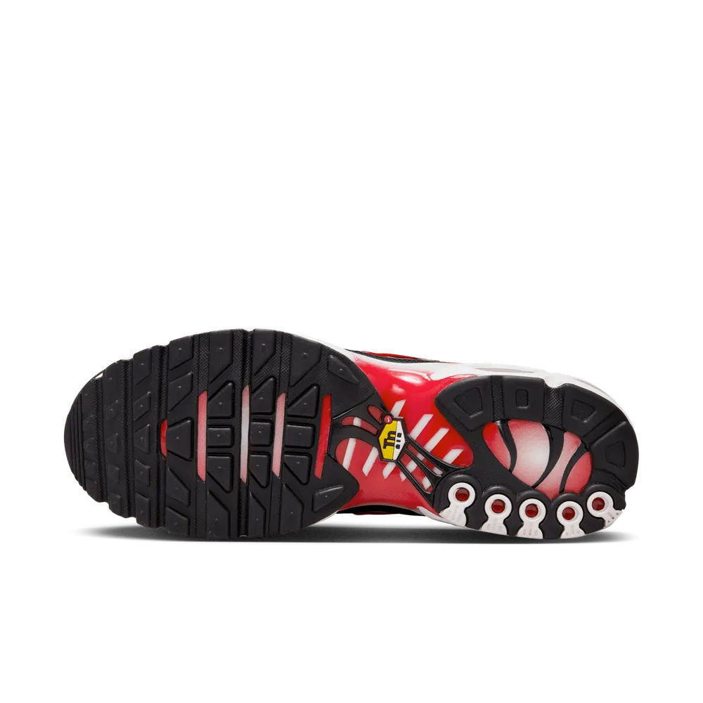 FD4D63_Nike-Air-Max-Plus_GYM-RED_HM9611-100_img2