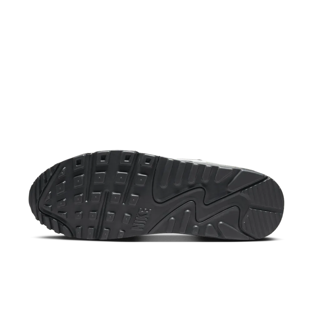 7FC646_Nike-Air-Max-90-Drift_ACTION-GREEN_FB2877-300_img1