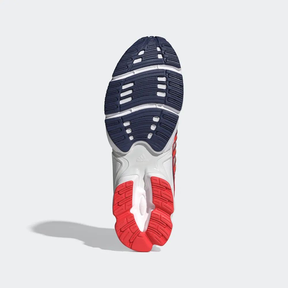 f6562b_adidas-Ozweego-Pro_CORE-WHITE-CREW-ORANGE_IH5240_img3