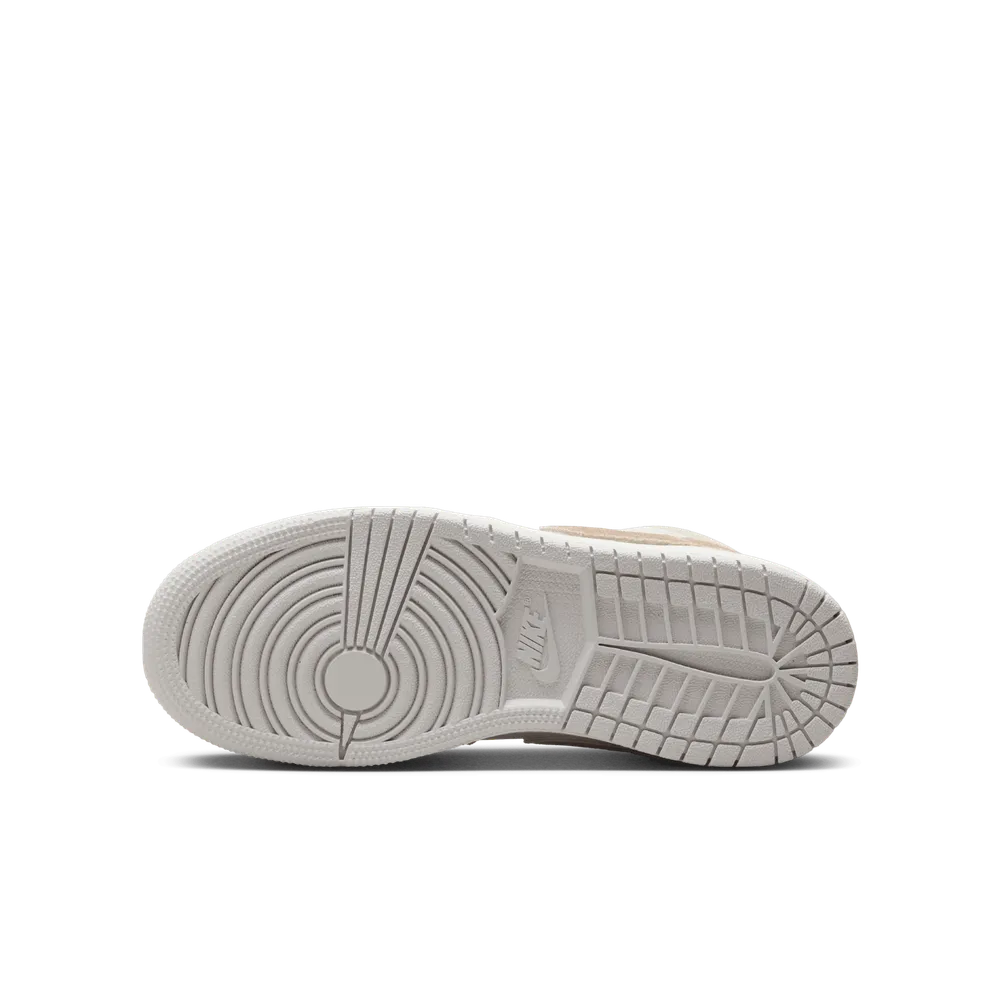 D2C2B1_Air-Jordan-1-Low-GS_LIGHT-BROWN-WHITE_HF1863-200_img1